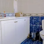 Dom wakacyjny Nikolas House Gimari