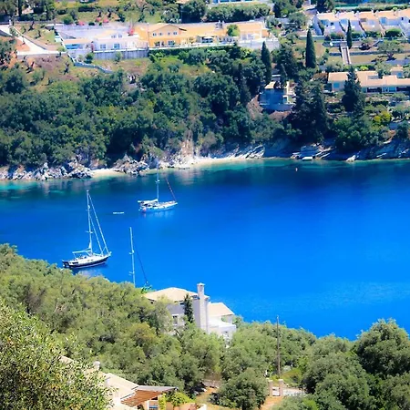 Nikolas House * Gimari