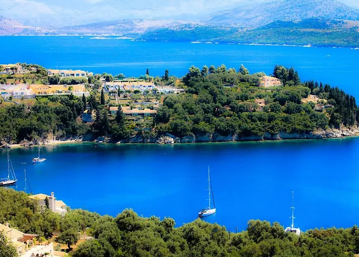 Nikolas House * Гимари