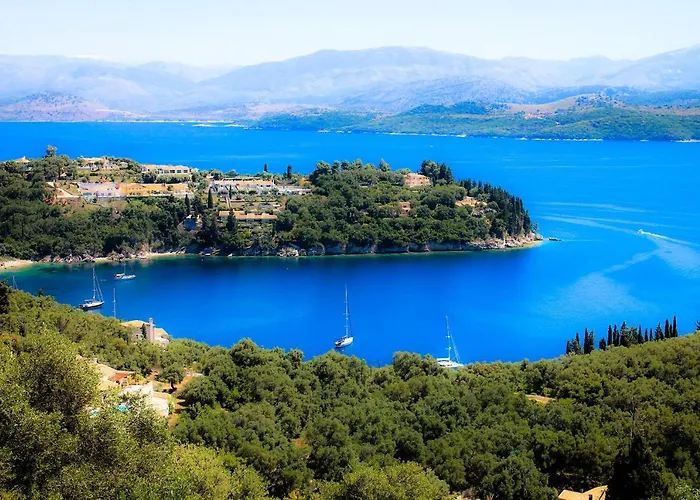 Nikolas House * Гимари