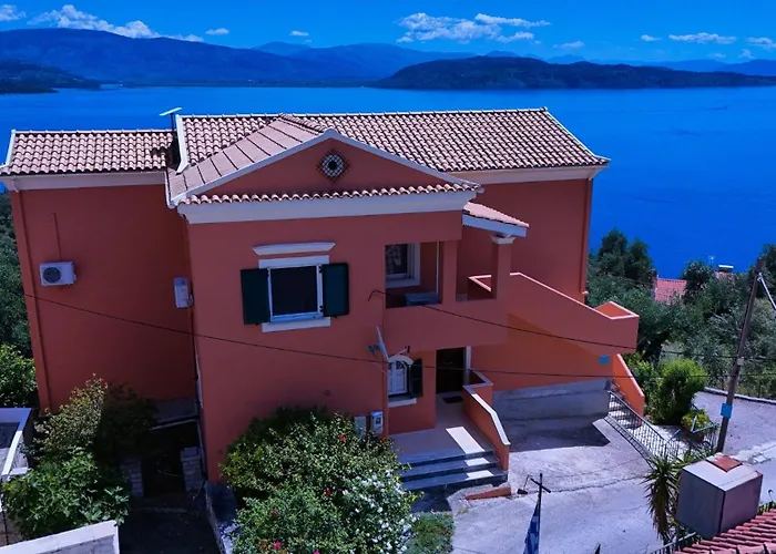 Nyaraló Nikolas House